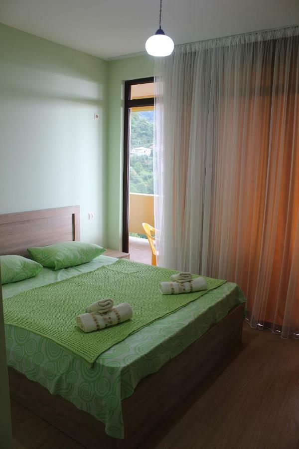 Guesthouse Maria Сарпи Екстериор снимка