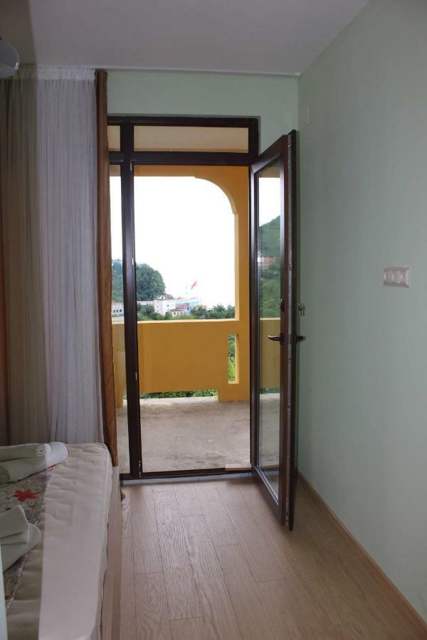 Guesthouse Maria Сарпи Екстериор снимка